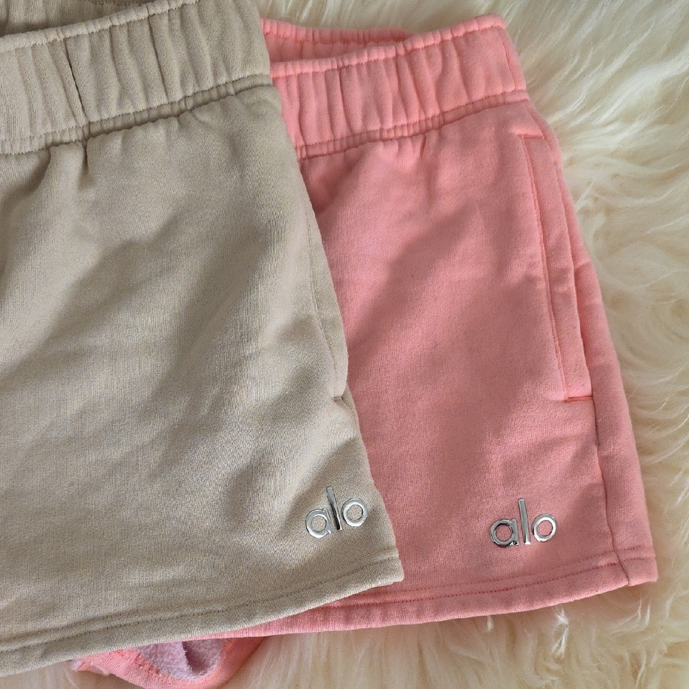 ALO Yoga Tan and Pink Women Shorts